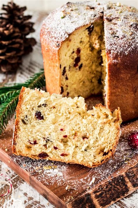 Italian panettone: chocolate, pistachio 